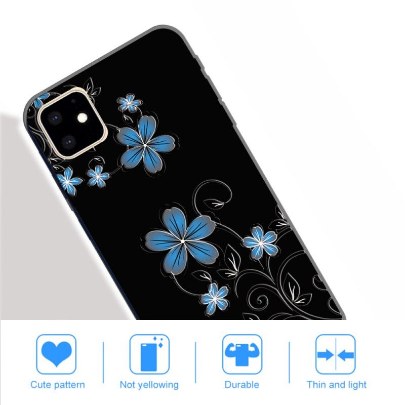 Coque iPhone 11 Fleurs Bleues